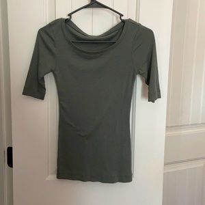 Short Sleeve Top in Olive Green